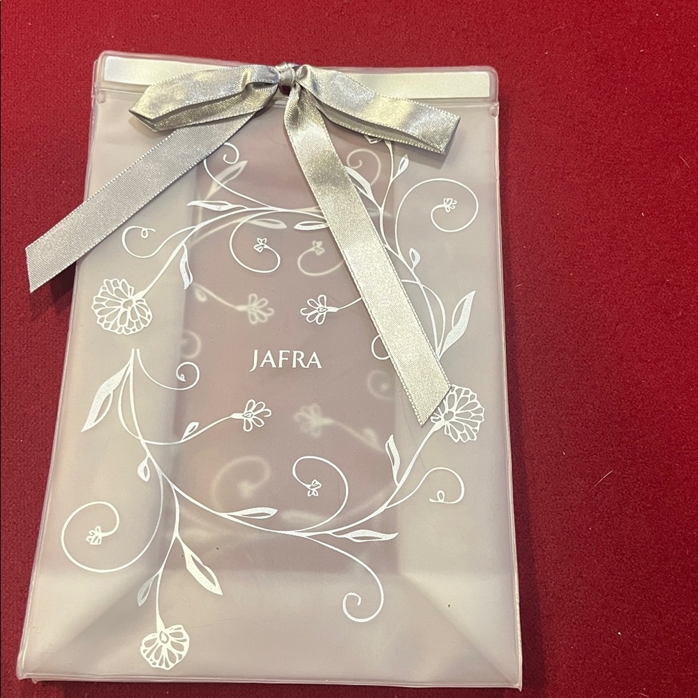 Jafra Gift Bags Set of 20 - Picture 2 of 8